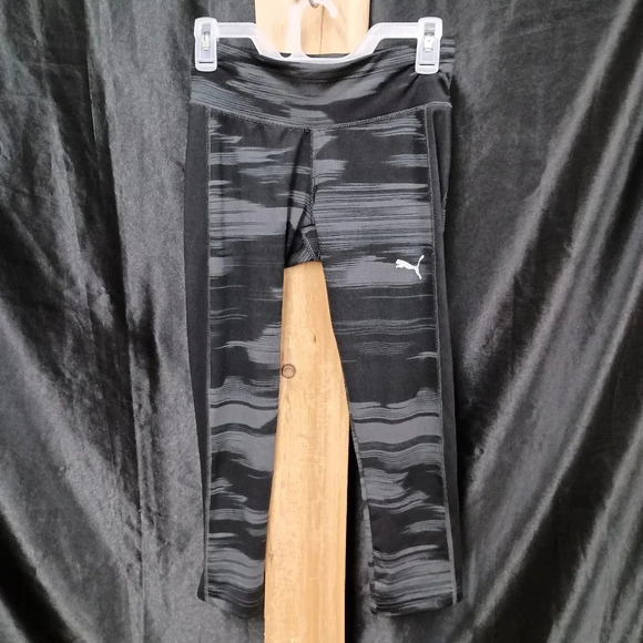 Grey and black Size medium women's puma leggings - Picture 1 of 8